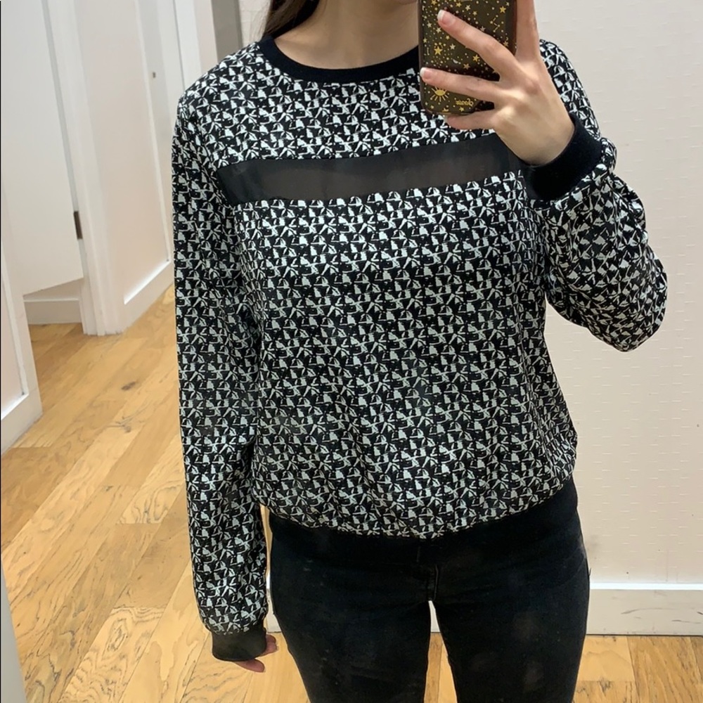 Long sleeve black and white blouse
